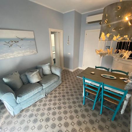 Sotto Il Faro Apartment Torre Canne Bagian luar foto