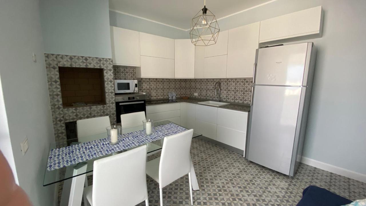 Sotto Il Faro Apartment Torre Canne Bagian luar foto