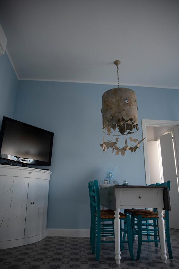 Sotto Il Faro Apartment Torre Canne Bagian luar foto