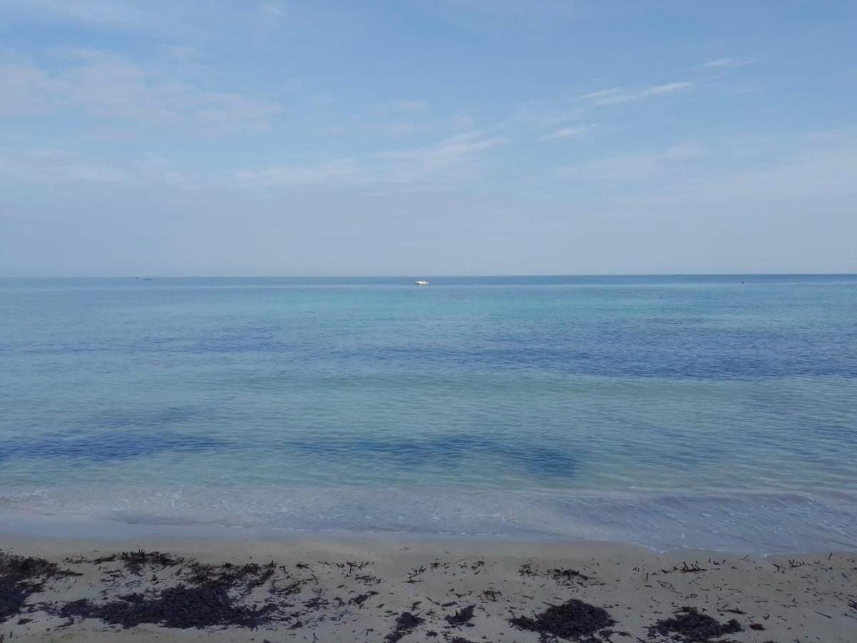 Sotto Il Faro Apartment Torre Canne Bagian luar foto