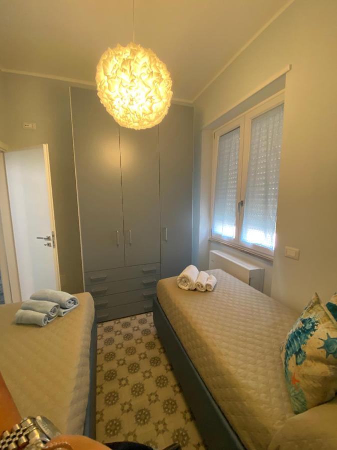 Sotto Il Faro Apartment Torre Canne Bagian luar foto